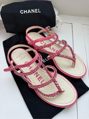 CHANEL 19P Leather Chain Strappy Thong Flat Sandals Pink Sz: 39.5 (Fits 38–38.5)
